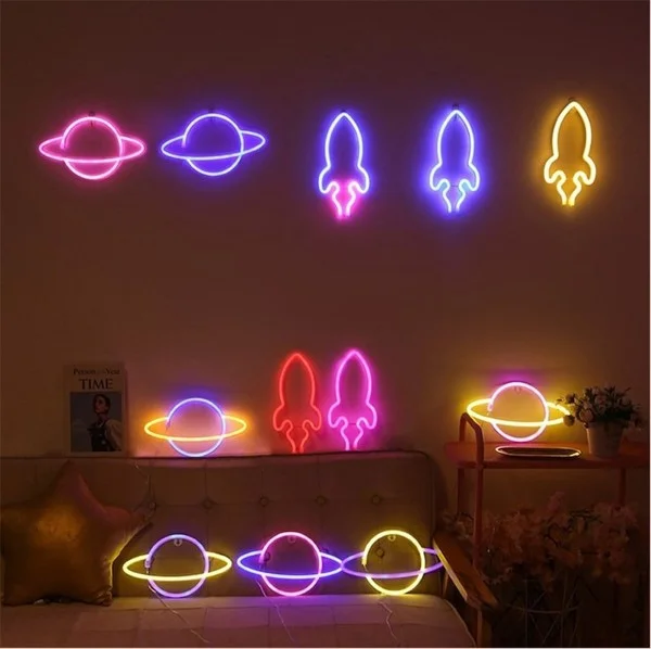 Ý tưởng sử dụng đèn LED neon trang trí phòng ngủ độc lạ
